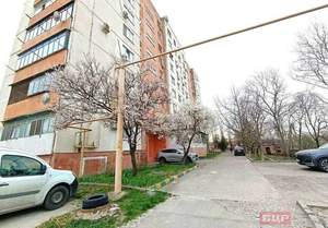2-к квартира, вторичка, 52м2, 9/9 этаж