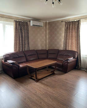 1-к квартира, вторичка, 54м2, 1/4 этаж