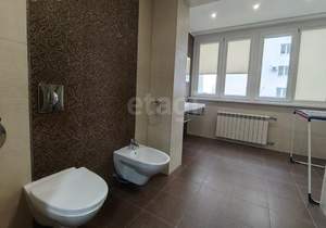 4-к квартира, вторичка, 119м2, 8/17 этаж