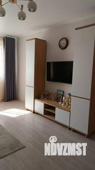 2-к квартира, вторичка, 64м2, 9/16 этаж