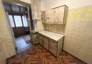 2-к квартира, вторичка, 44м2, 1/4 этаж