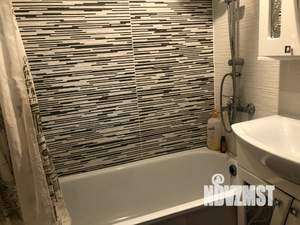 2-к квартира, вторичка, 52м2, 9/9 этаж