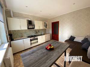 1-к квартира, вторичка, 53м2, 1/2 этаж