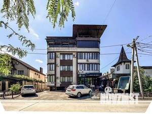 2-к квартира, вторичка, 71м2, 1/4 этаж
