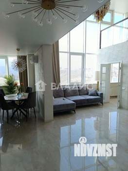 4-к квартира, вторичка, 105м2, 8/8 этаж