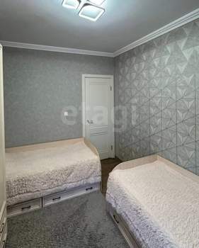 3-к квартира, вторичка, 78м2, 4/10 этаж