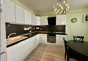 3-к квартира, вторичка, 173м2, 7/8 этаж