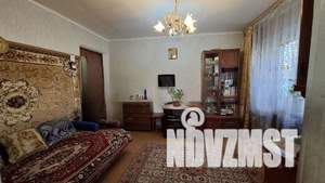 2-к квартира, вторичка, 33м2, 1/3 этаж