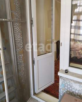 3-к квартира, вторичка, 63м2, 3/9 этаж