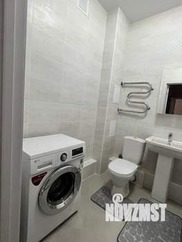2-к квартира, вторичка, 64м2, 7/16 этаж
