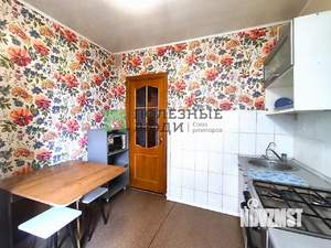 2-к квартира, вторичка, 52м2, 1/10 этаж