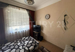 3-к квартира, вторичка, 65м2, 1/4 этаж