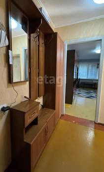 2-к квартира, вторичка, 40м2, 1/5 этаж