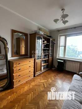 4-к квартира, вторичка, 140м2, 3/9 этаж