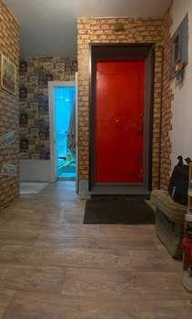 2-к квартира, вторичка, 42м2, 1/5 этаж
