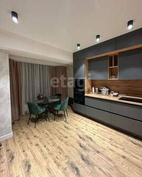 2-к квартира, вторичка, 73м2, 9/17 этаж