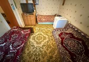 4-к квартира, вторичка, 77м2, 1/1 этаж
