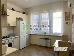 2-к квартира, вторичка, 61м2, 1/4 этаж