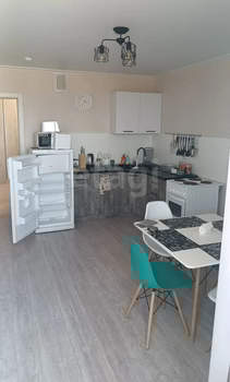 2-к квартира, вторичка, 64м2, 9/16 этаж