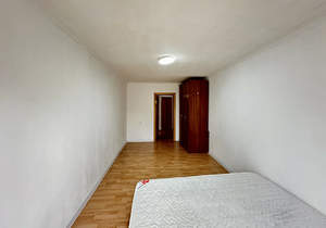 3-к квартира, вторичка, 82м2, 2/5 этаж