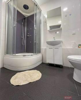 Студия квартира, вторичка, 32м2, 2/10 этаж