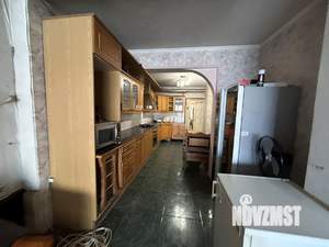 4-к квартира, вторичка, 140м2, 3/9 этаж