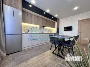 2-к квартира, вторичка, 70м2, 20/25 этаж