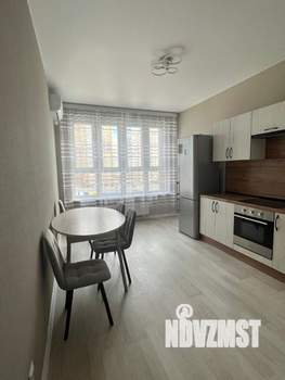 2-к квартира, вторичка, 64м2, 7/16 этаж