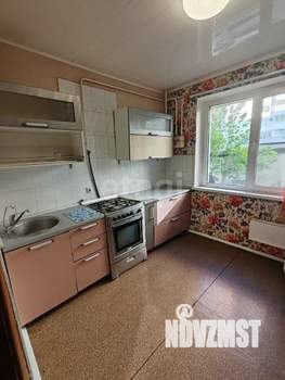 2-к квартира, вторичка, 52м2, 1/10 этаж