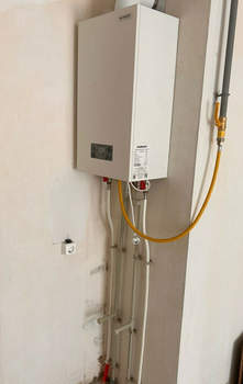 2-к квартира, вторичка, 63м2, 1/5 этаж