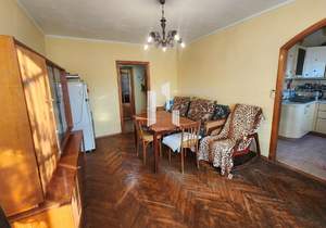3-к квартира, вторичка, 61м2, 5/5 этаж