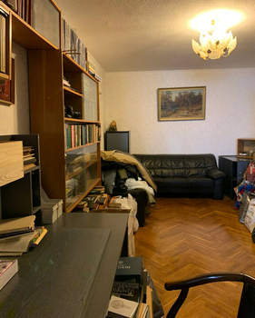 4-к квартира, вторичка, 140м2, 3/10 этаж