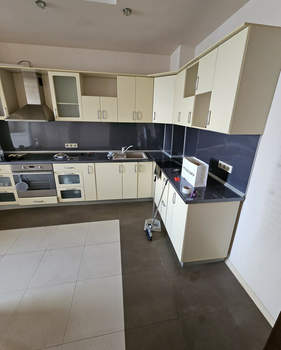 3-к квартира, вторичка, 76м2, 3/16 этаж
