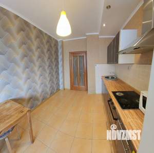 2-к квартира, вторичка, 66м2, 4/17 этаж
