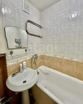 3-к квартира, вторичка, 57м2, 4/4 этаж