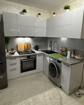 1-к квартира, вторичка, 40м2, 9/9 этаж