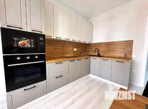 2-к квартира, вторичка, 66м2, 9/17 этаж