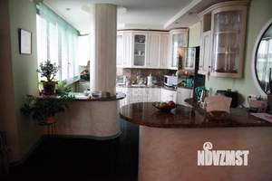 6-к квартира, вторичка, 278м2, 1/4 этаж