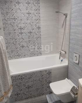 3-к квартира, вторичка, 136м2, 4/4 этаж