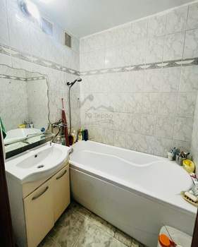 3-к квартира, вторичка, 66м2, 9/9 этаж