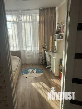 2-к квартира, вторичка, 62м2, 1/4 этаж