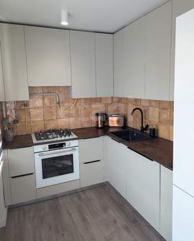 3-к квартира, вторичка, 65м2, 4/5 этаж