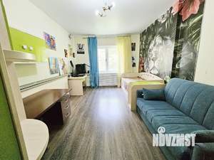 2-к квартира, вторичка, 65м2, 1/9 этаж
