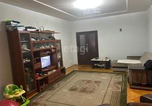 4-к квартира, вторичка, 130м2, 1/4 этаж