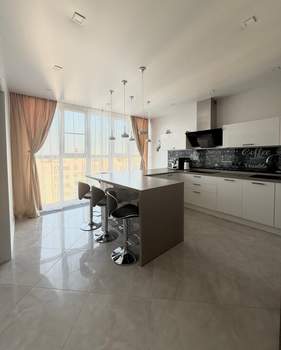 3-к квартира, вторичка, 105м2, 18/20 этаж