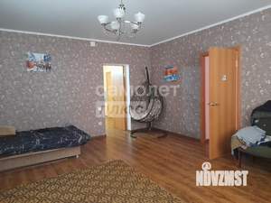 4-к квартира, вторичка, 130м2, 1/3 этаж