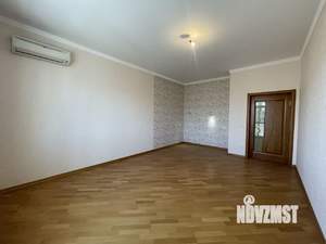 1-к квартира, вторичка, 64м2, 2/5 этаж