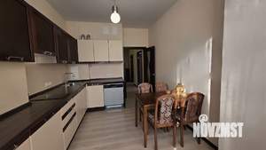 2-к квартира, вторичка, 70м2, 3/5 этаж