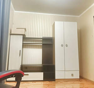 3-к квартира, вторичка, 70м2, 1/1 этаж