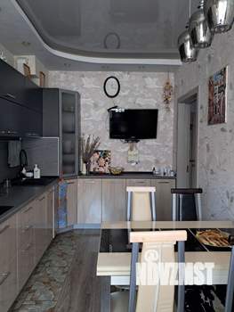 2-к квартира, вторичка, 58м2, 3/3 этаж